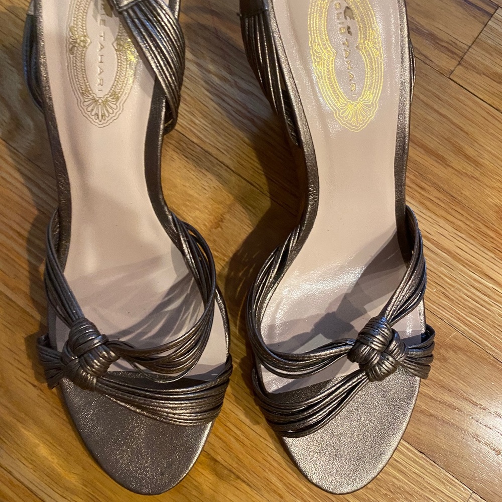 Elie Tahari wooden wedge leather shoes
